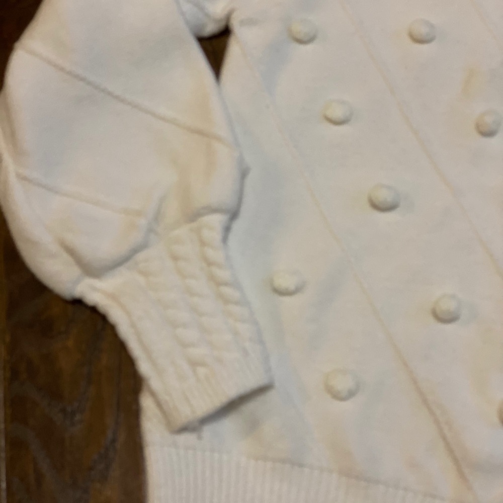 Cream Sweater - Picture 3 of 4